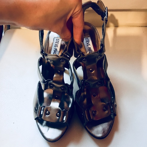 Shoes 👠 - Picture 5 of 8